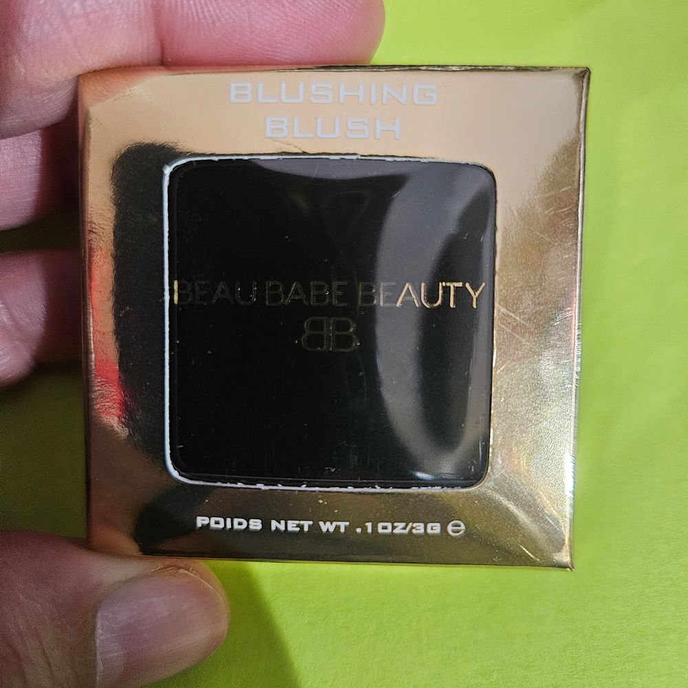 Beau Babe Beauty Compact Powder Case Black Gold Luxury Makeup Storage‎ Container